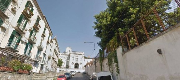 Imóvel comercial em Naples, Italy 45 m² N.º 176216 2