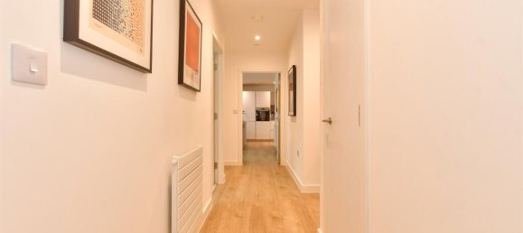 2 bedrooms Apartment in Walthamstow, United Kingdom No. 4021 8