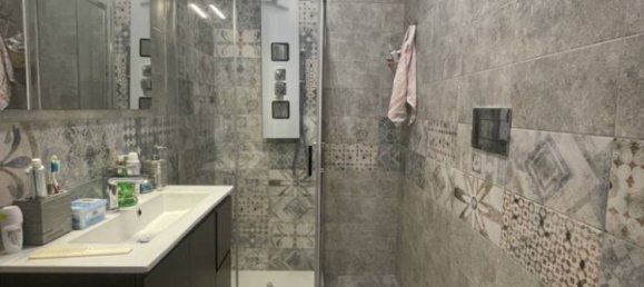 Apartamento de 2 dormitorios en Subbiano, Italy No. 48294 13