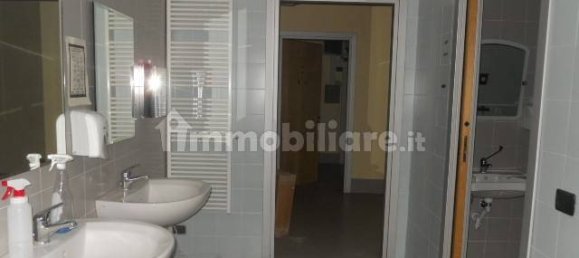 5 rooms Commercial property in Turin, Italy No. 206508 22