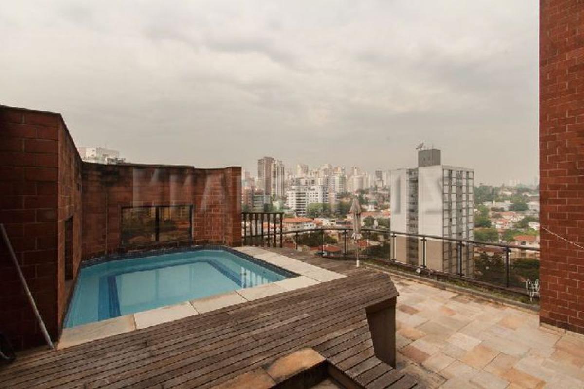 Дом с 4 спальнями в Сан-Паулу, Бразилия № 586293