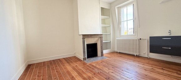 4 bedrooms House in Tours, France No. 48634 6