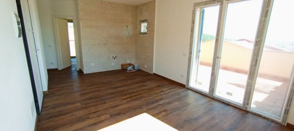 3غرفة شقة في Castiglione della Pescaia, Italy رقم 217377 10