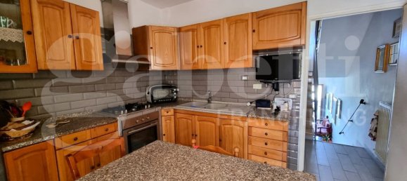 2 Schlafzimmer Haus in Torrita Tiberina, Italy, Nr. 25761 6