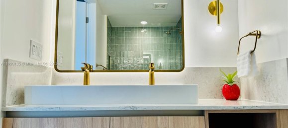 1 chambre propriété commerciale à vendre à Miami, Miami-Dade, Florida, USA № 615810 9