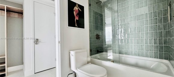 1 chambre propriété commerciale à vendre à Miami, Miami-Dade, Florida, USA № 615810 6