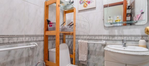 3 bedrooms House in Matosinhos, Portugal No. 187750 5