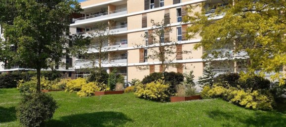 Apartamento de 3 dormitorios en Cergy, France No. 184076 6