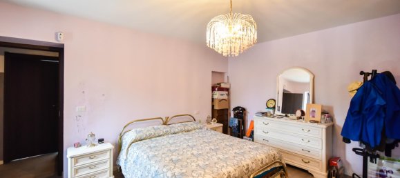 5 rooms Building in Moncalieri, Italy No. 168391 2