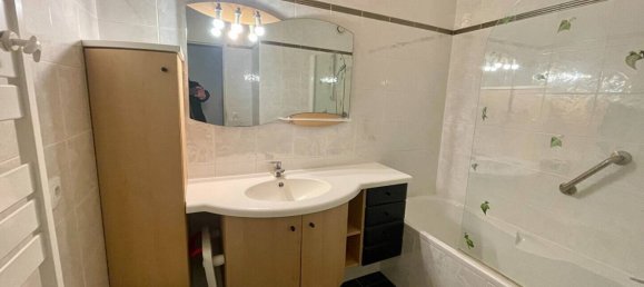 Apartamento de 3 dormitorios en Montmorency, France No. 134914 4