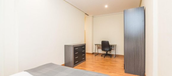 3 bedrooms Apartment in Alicante, Spain No. 188597 9