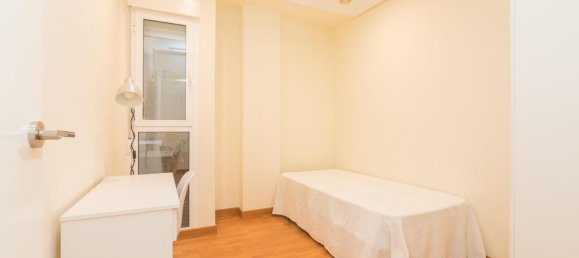 3 bedrooms Apartment in Alicante, Spain No. 188597 10