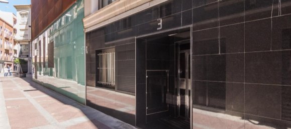 3 bedrooms Apartment in Alicante, Spain No. 188597 17