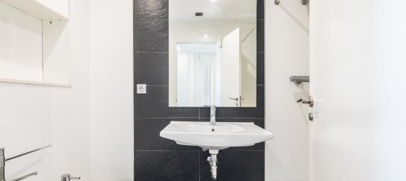 3 bedrooms Apartment in Alicante, Spain No. 188597 26