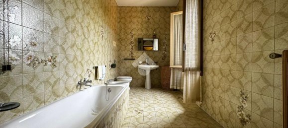 Villa de 6 habitaciónes en Palazzolo sull'Oglio, Italy No. 6707 16