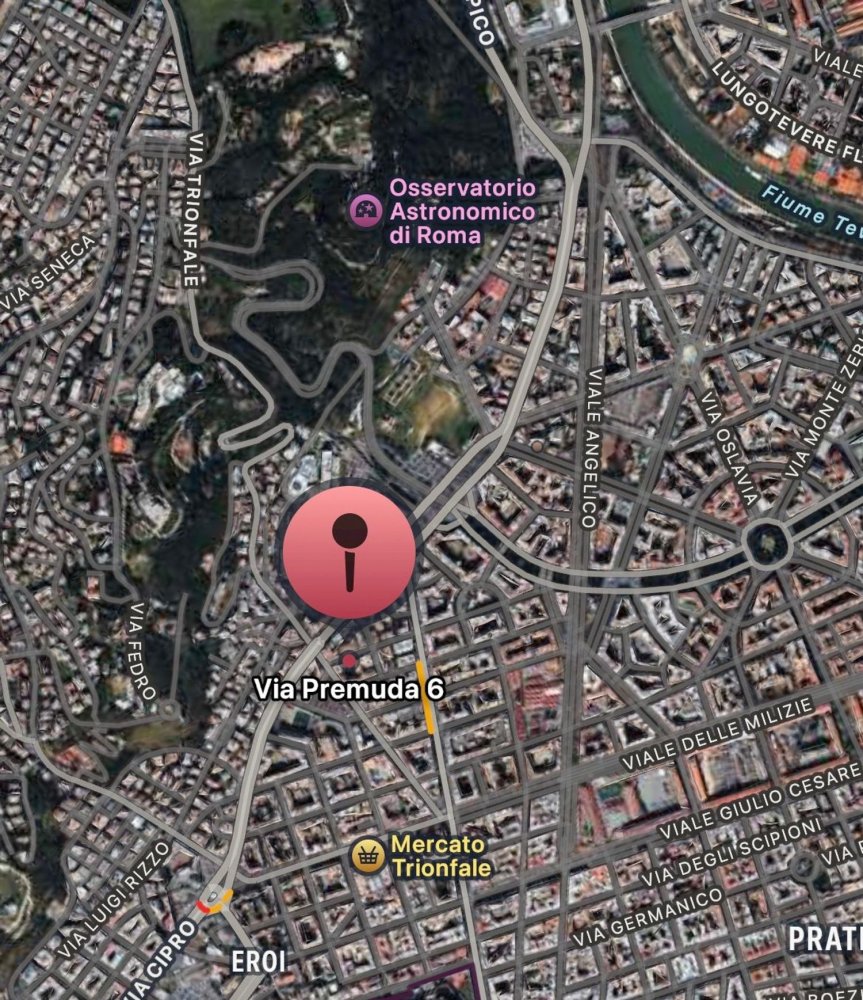 5 rooms Apartment in Rome, Italy No. 306370