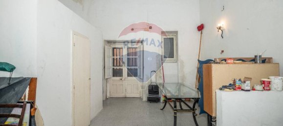 7 rooms House in Lentini, Italy No. 2418 35