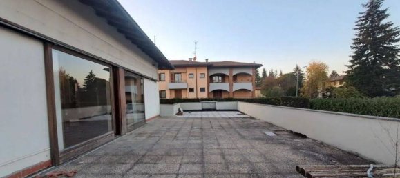 Дом с 3 спальнями в Моццате, Италия № 270203 16