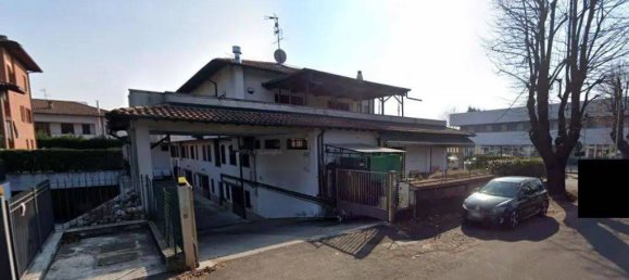 Дом с 3 спальнями в Моццате, Италия № 270203 33