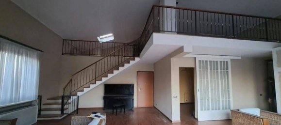 Дом с 3 спальнями в Моццате, Италия № 270203 10