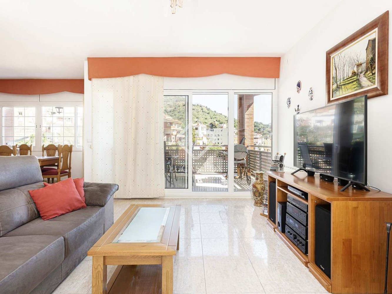 6 bedrooms House in Horta-Guinardo, Spain No. 152268