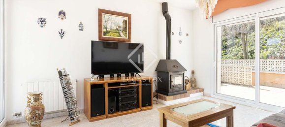 6 bedrooms House in Horta-Guinardo, Spain No. 152268 5