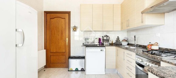 6 bedrooms House in Horta-Guinardo, Spain No. 152268 11