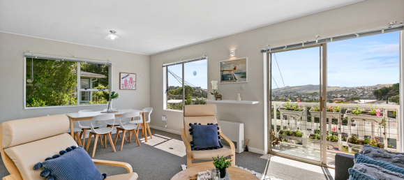 2 Schlafzimmer Haus in Johnsonville, New Zealand, Nr. 143 2