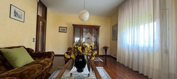 Villa de 3 dormitorios en Volpago del Montello, Italy No. 299268 18