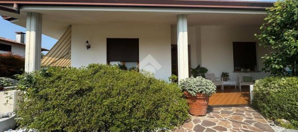 Villa de 3 dormitorios en Volpago del Montello, Italy No. 299268 6