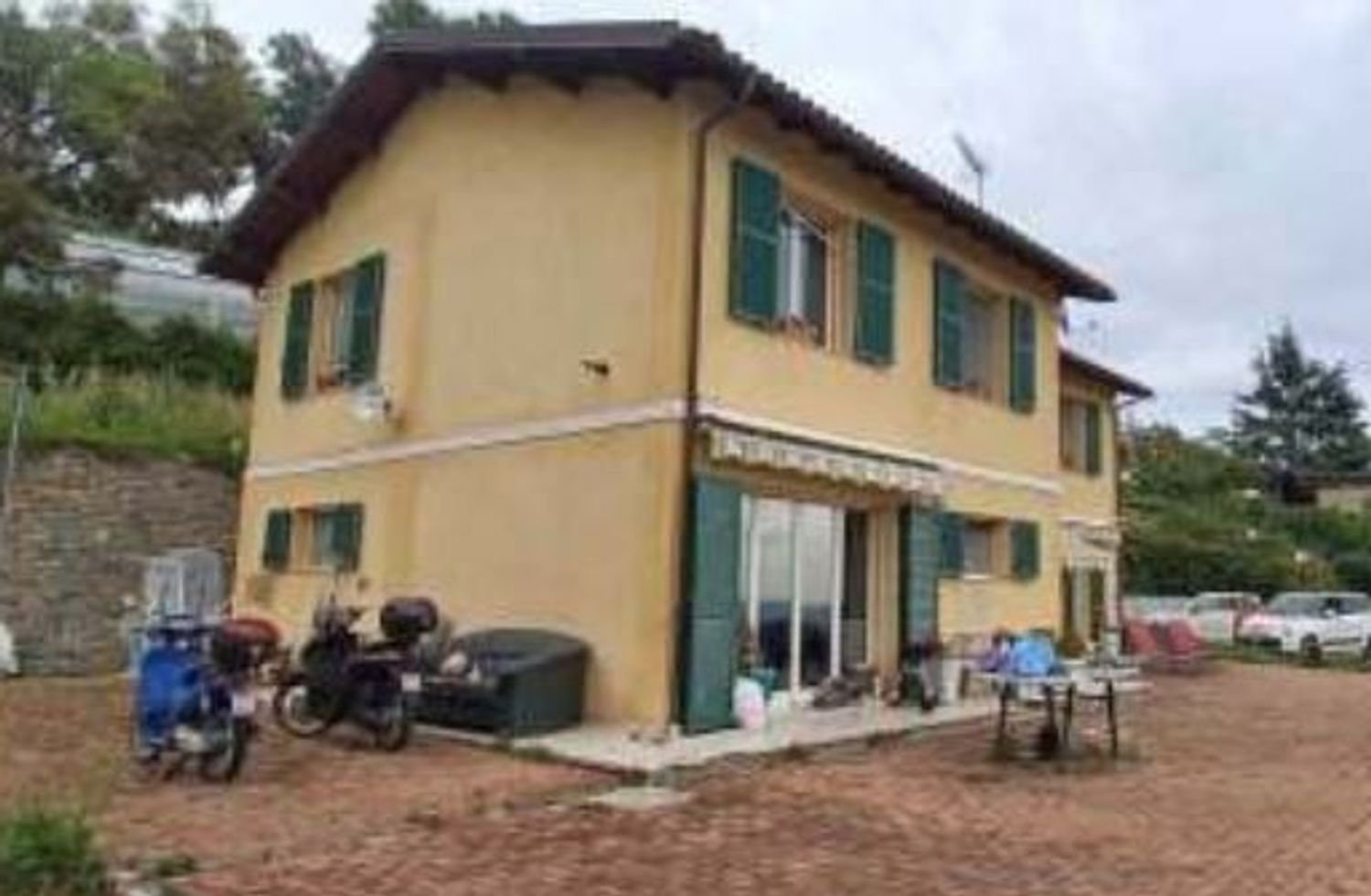8 rooms House in Castellaro, Italy No. 234631