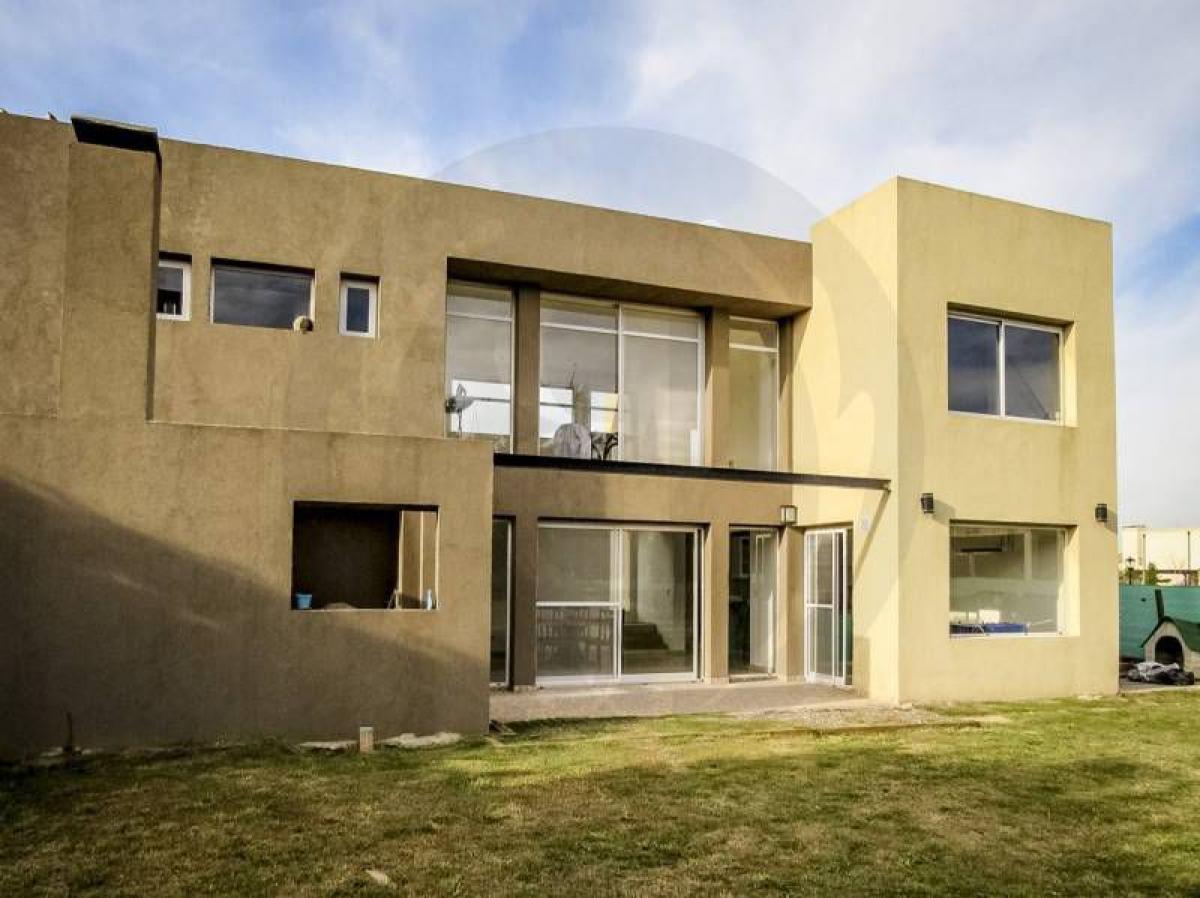 3 غرف نوم منزل في Tigre, Argentina رقم 97302