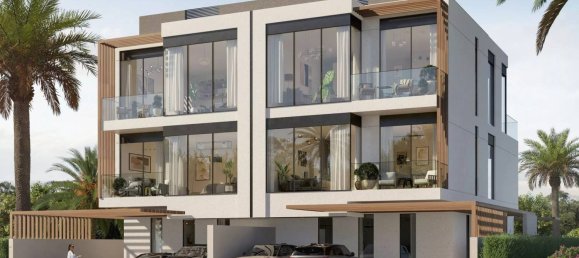 6 bedrooms Villa in Dubai, UAE No. 21114 3