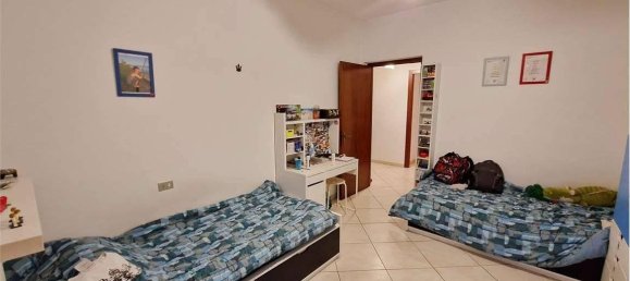 Apartamento de 4 habitaciónes en Besozzo, Italy No. 26033 16