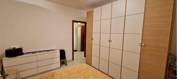 Apartamento de 4 habitaciónes en Besozzo, Italy No. 26033 14