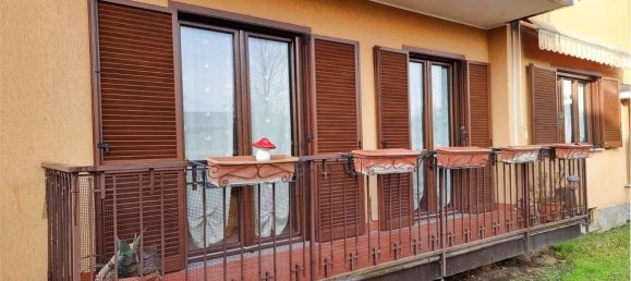 Apartamento de 4 habitaciónes en Besozzo, Italy No. 26033 10