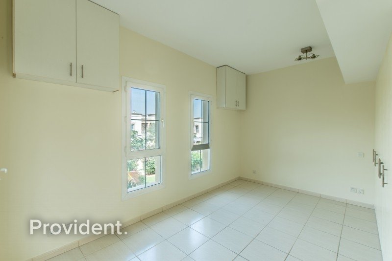 Villa T3 em The Springs, UAE N.º 3802