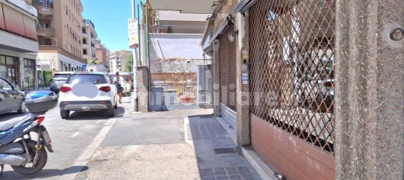 2 rooms Commercial property in Rome, Italy No. 349177 18