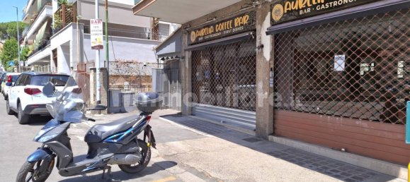 2 rooms Commercial property in Rome, Italy No. 349177 8