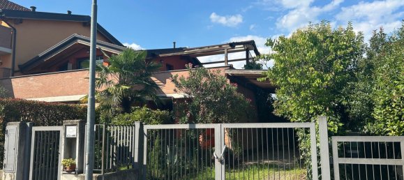 3غرفة شقة في Seriate, Italy رقم 258812 27