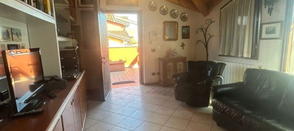 3غرفة شقة في Seriate, Italy رقم 258812 4