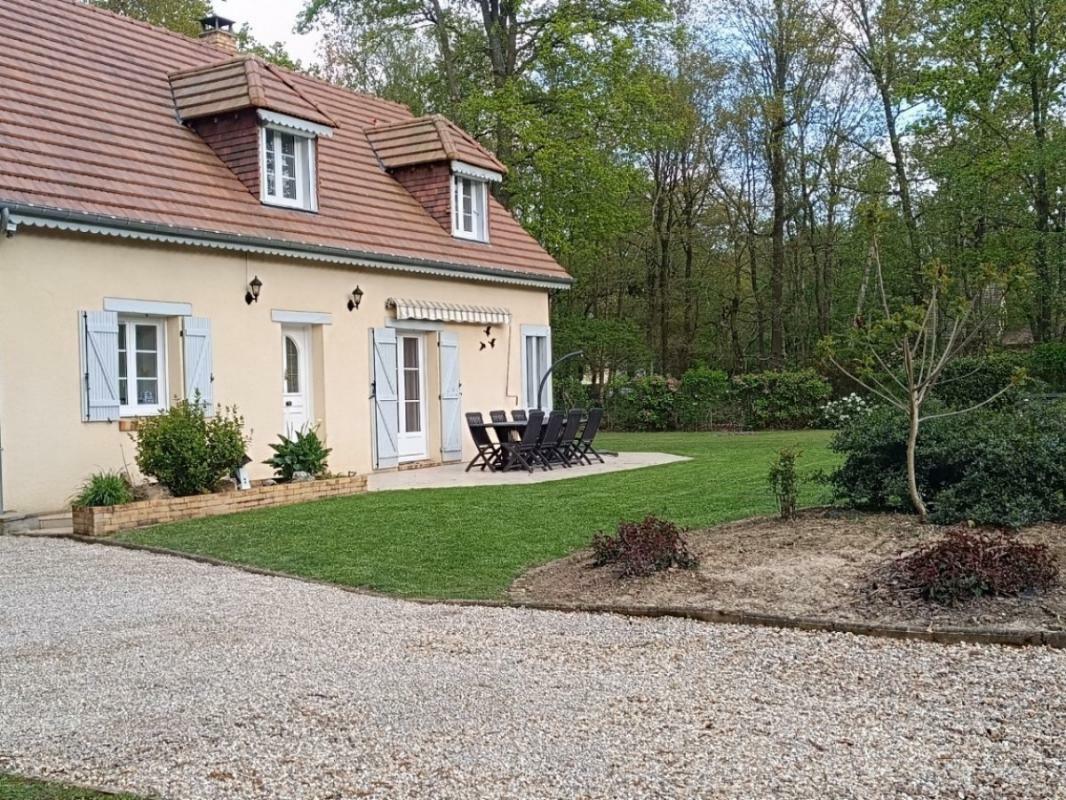 5 Schlafzimmer Haus in Conches-en-Ouche, France, Nr. 205577