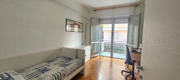 5 bedrooms Apartment in Genoa, Italy No. 341922 23