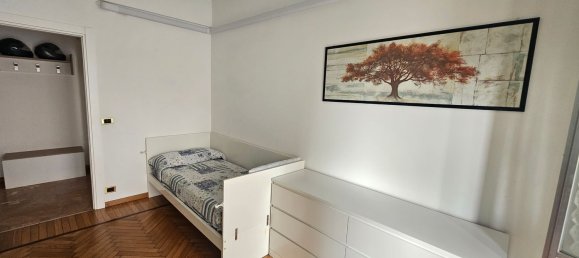 5 bedrooms Apartment in Genoa, Italy No. 341922 21
