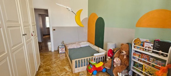 5 bedrooms Apartment in Genoa, Italy No. 341922 27