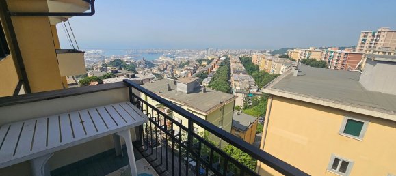 5 bedrooms Apartment in Genoa, Italy No. 341922 3