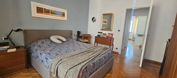 5 bedrooms Apartment in Genoa, Italy No. 341922 17