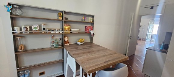 5 bedrooms Apartment in Genoa, Italy No. 341922 14