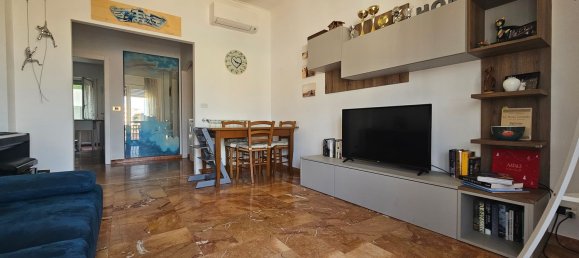 5 bedrooms Apartment in Genoa, Italy No. 341922 5