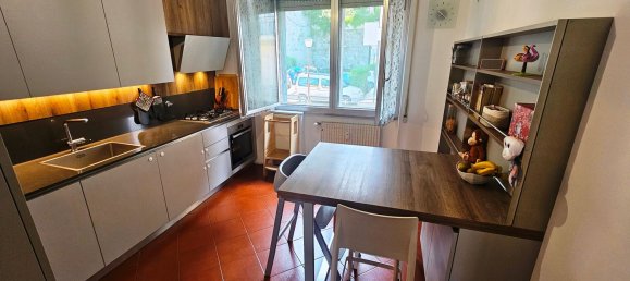 5 bedrooms Apartment in Genoa, Italy No. 341922 16